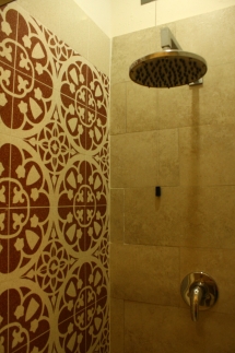 Fanciulla_West_Shower